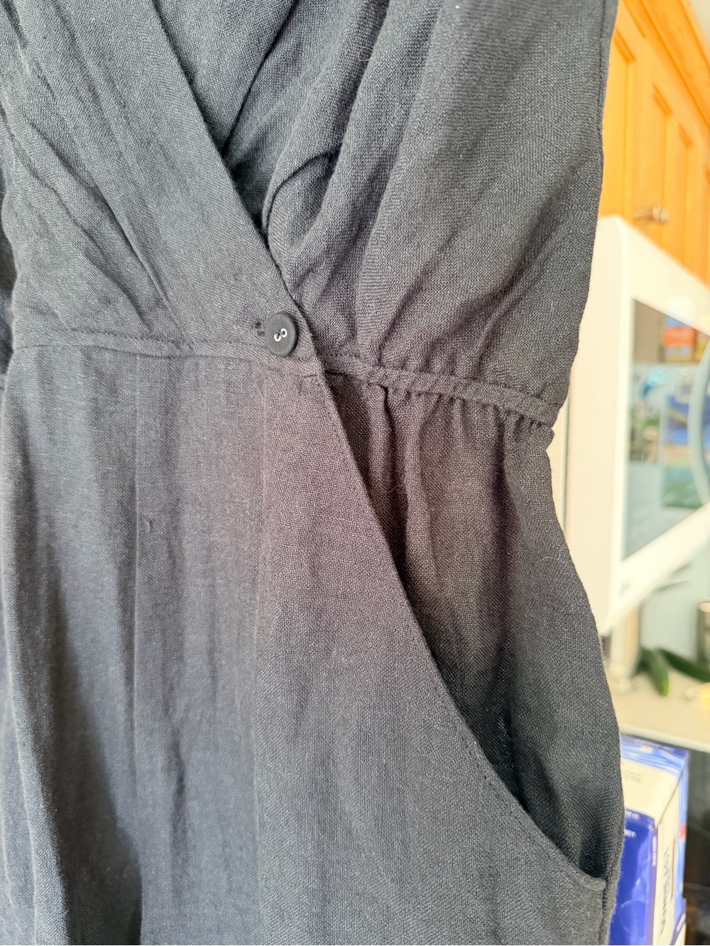 YSTR Lou Linen Jumpsuit Black Small - Picture 2 of 7
